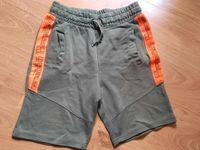 Khaki/ orange kurze Hose Gr. S Shorts Niedersachsen - Belm Vorschau