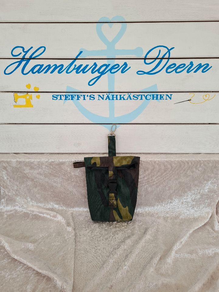 Leckerlibeutel „Fiete“ camouflage,hellgrau oder türkis in Hamburg