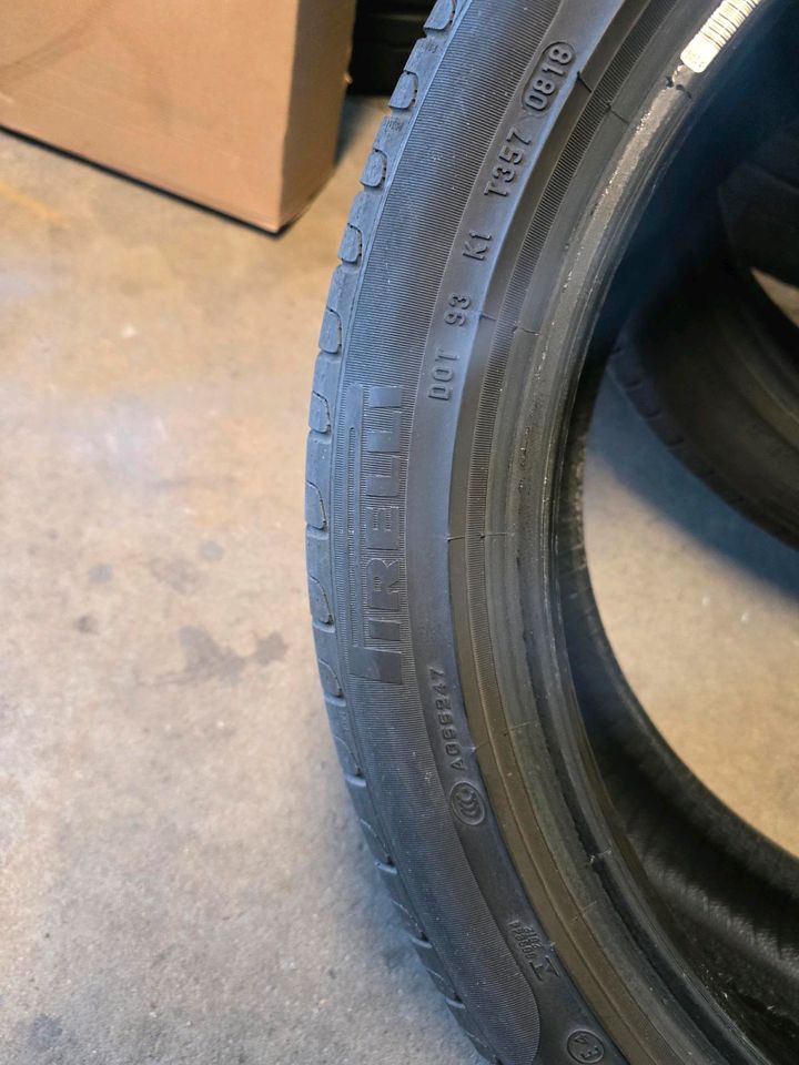 2x Sommerreifen 225/45R18 95W Pirelli 4,5-5mm in Niederkassel