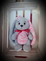 Hase Schlappohr Kuschelhase gehäkelt Handmade rosa amigurumi Nordrhein-Westfalen - Preußisch Oldendorf Vorschau