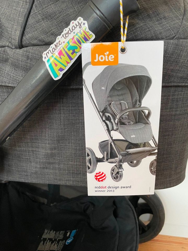 JOIE Kombi Kinderwagen Chrome DLX in Hamburg