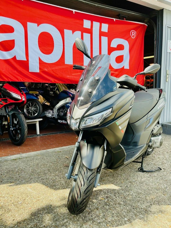 Aprilia SXR 50 - Modell 2024 - dt.Fz.. 2 J. Gar. "VORRÄTIG" in Leverkusen