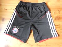FC Bayern Turnhose von adidas Größe 152 Niedersachsen - Bleckede Vorschau