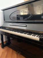 Schwarzes Klavier als Dekoobjekt gegen Abholung zu verschenken Bayern - Oberpframmern Vorschau