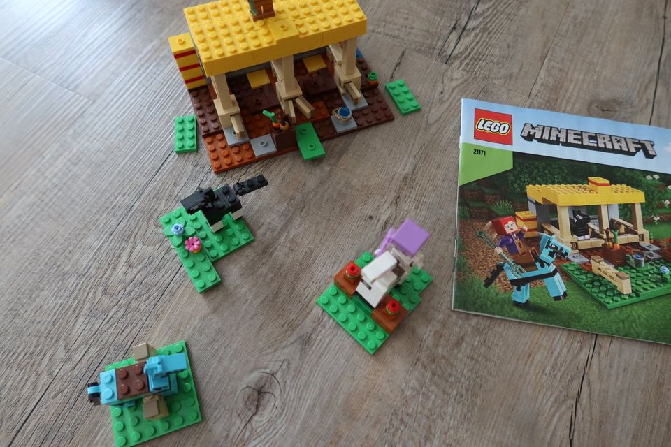 LEGO 21171 Minecraft Der Pferdestall Bauernhof in Ludwigshafen