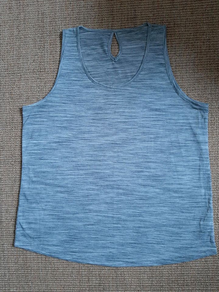 Beachtime Top Shirt  Gr. 44/46 in Baunatal