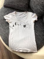 Guess T-Shirt Gr.S Nordrhein-Westfalen - Windeck Vorschau