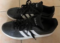 Adidas Schuhe in Größe 40,5 zu verkaufen Nordrhein-Westfalen - Unna Vorschau
