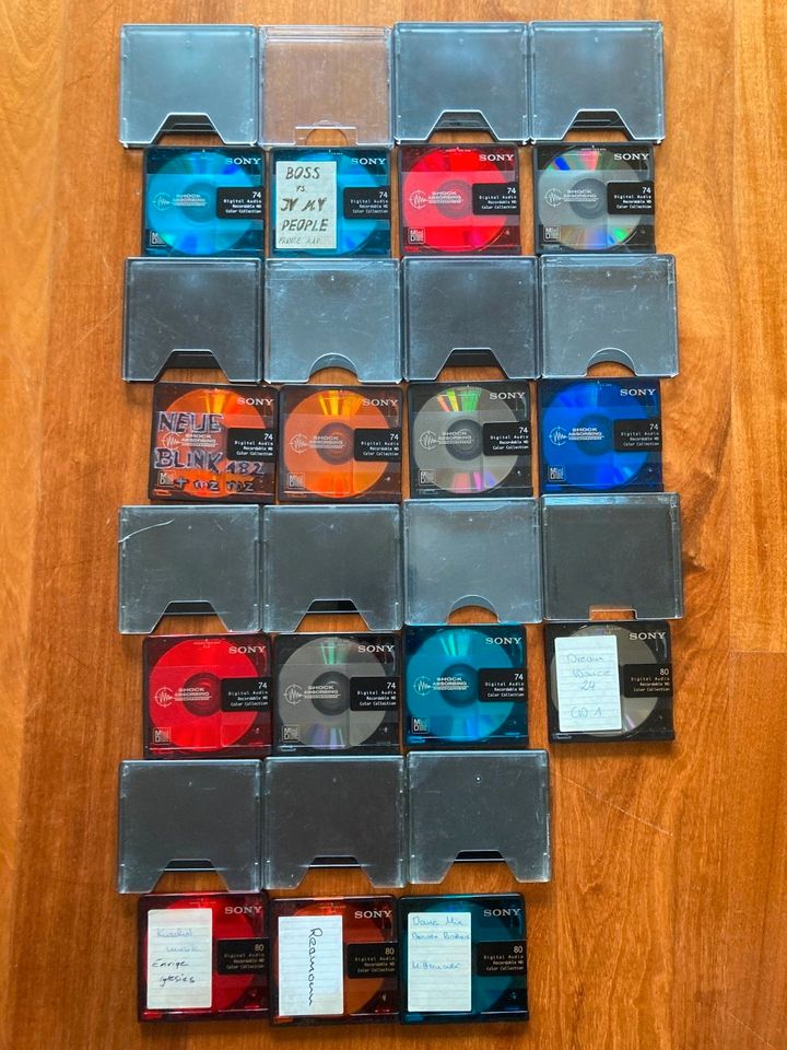 Sony MiniDisc Shock Absorbing Mechanism Color Collection in Bad Waldsee