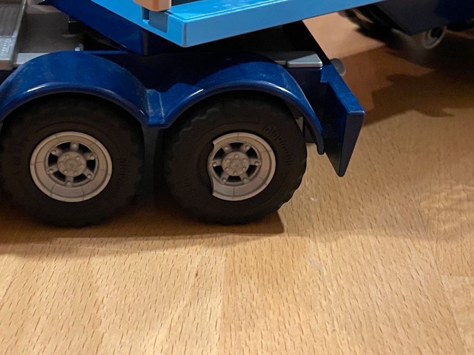 PLAYMOBIL-LKW Sattelzug PM08 4447 limitierter Miele Techniker in Weinstadt