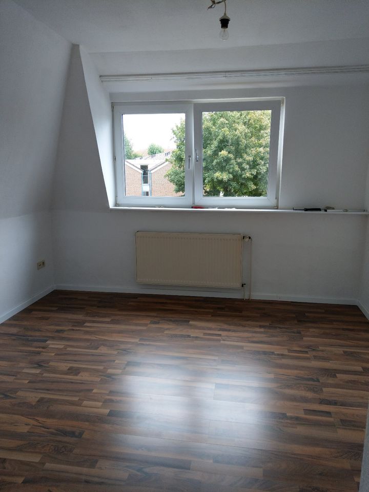 BEWERBERSTOPP >> Gut geschnittene 3-ZKBB Wohnung in Ofenerdiek in Oldenburg