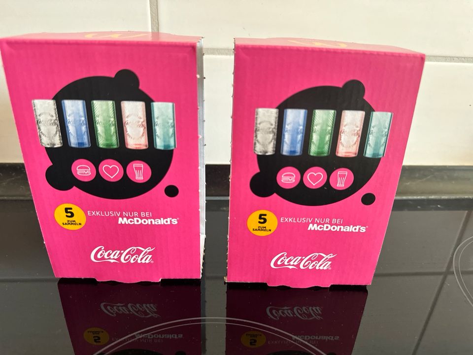 Coco Cola Pink Black Blue Glas limitierte Edition 2024 Mc Donalds in Markkleeberg