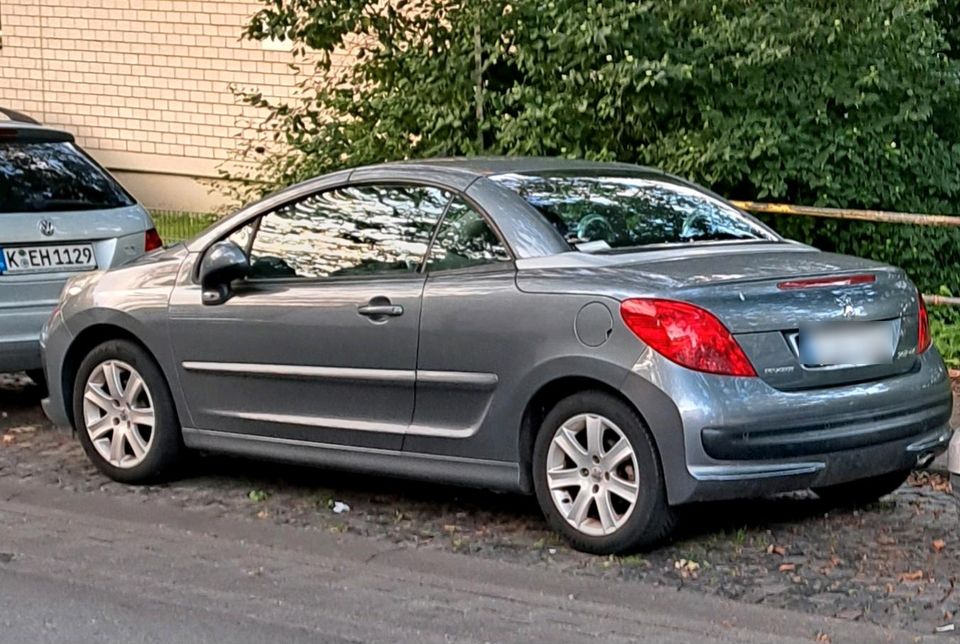 Peugeot 207 cc in Köln