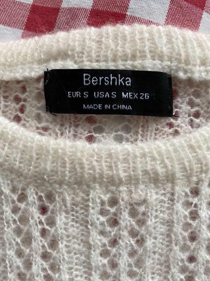 Strickpullover/ Lochstickerei, Gr S, cremeweiss, Berksha in Braunschweig