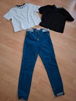 Calvin Klein Outfit – Jeans (Gr. 36) + 2 T-Shirts (Gr. S) Bayern - Vöhringen Vorschau