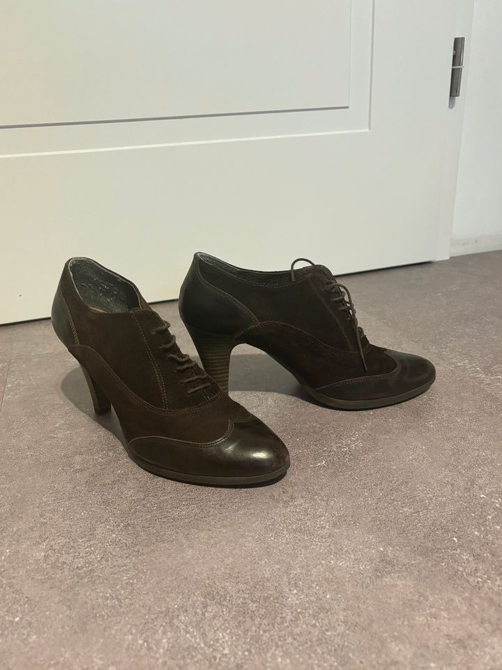 Schuhe Stiefel Leder Braun Hugo Boss günstig (Dior Chanel Ysl) in Stapelfeld