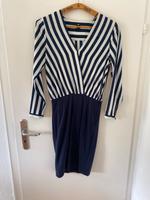 H&M Kleid Gr. 42 blau weiß Niedersachsen - Wilhelmshaven Vorschau