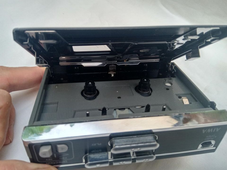 AIWA HS-G36 Stereo Cassette Player Walkman Kassettenspieler TOP in Flörsheim am Main