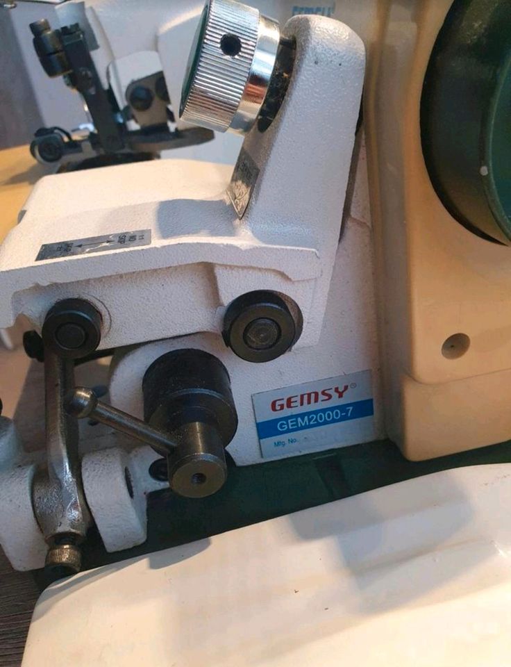 GEMSY Blindstichnähmaschine Blindsaumnähmaschine in Kist