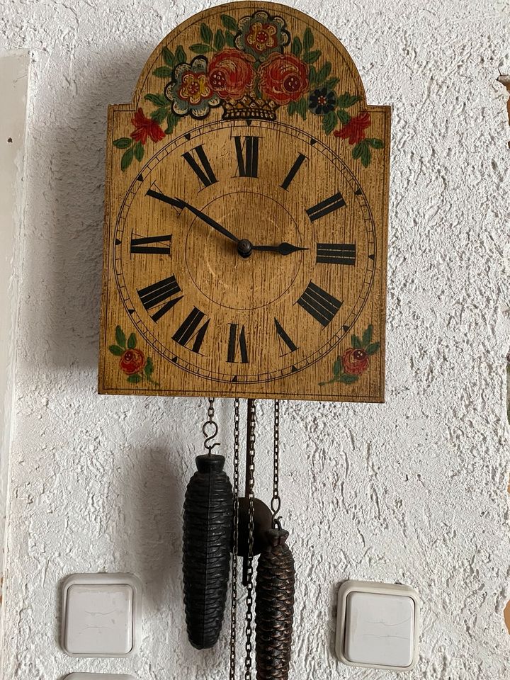 Lackschilduhr, antik, Schwarzwald Uhr TOP in Tuttlingen