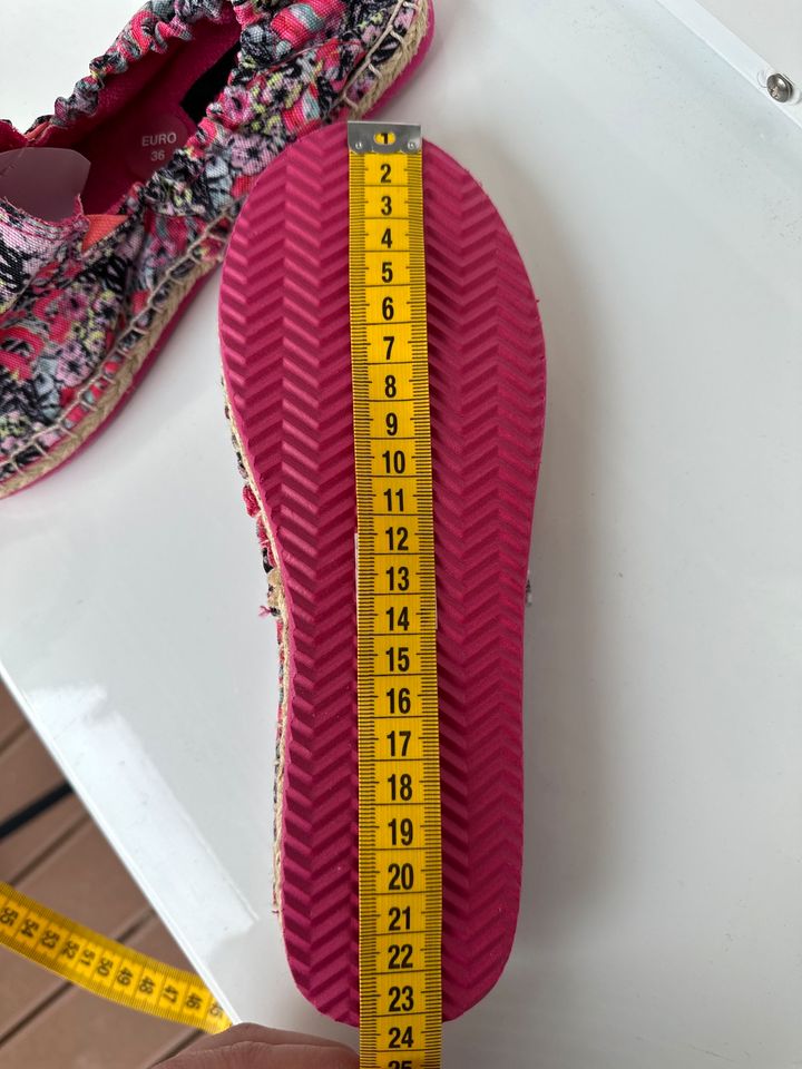 Vingino Espadrilles Sommerschuhe Gr 35 Pink Bunt Neu NP 45€ in Kiel