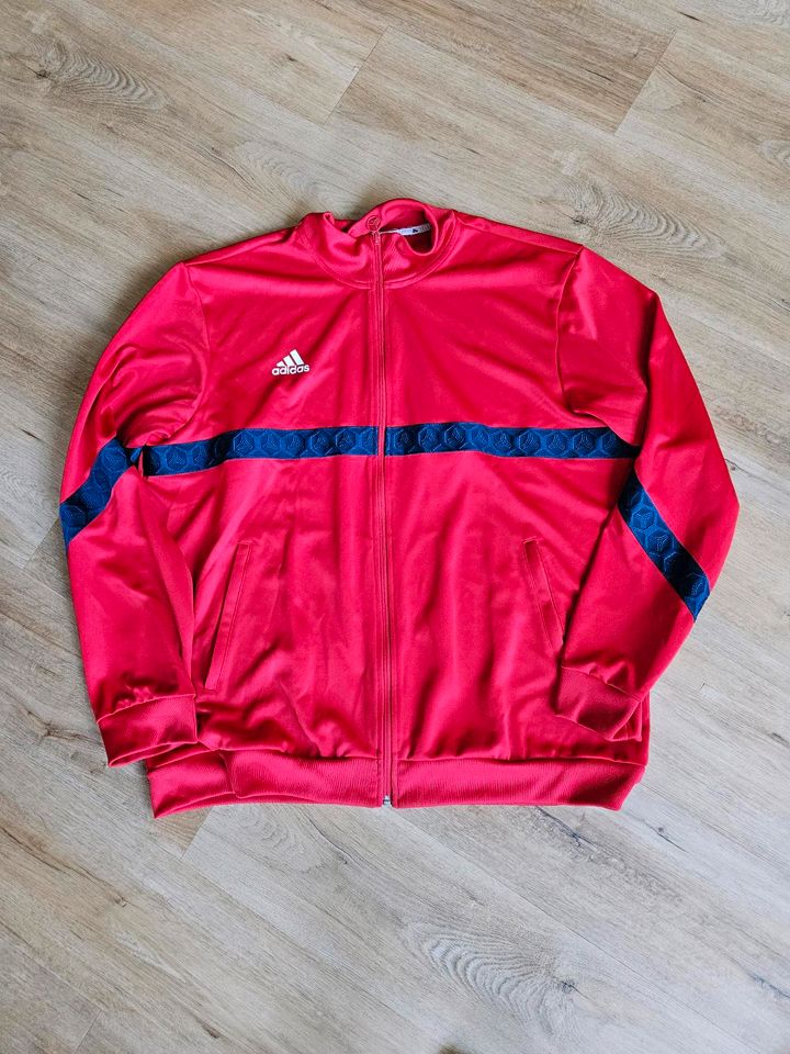 Adidas Trainingsjacke in Leichlingen