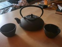 Gusseiserne asiatische Teekanne mit 2x Becher Baden-Württemberg - Freiburg im Breisgau Vorschau