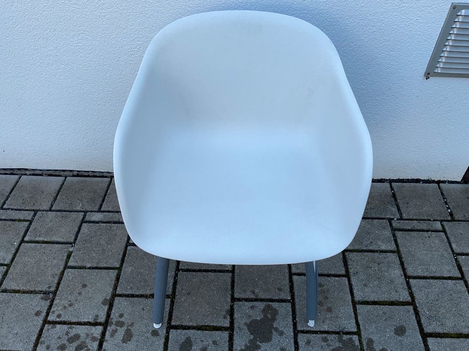 Muuto Fiber Arm Chair Tube Base white - white in Ingersheim