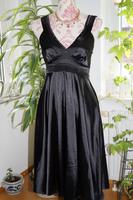 Vila Sommerkleid Gr.M NEU schwarz, festliches Kleid, V-Ausschnitt Niedersachsen - Wilhelmshaven Vorschau