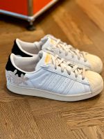 Adidas Superstars München - Bogenhausen Vorschau