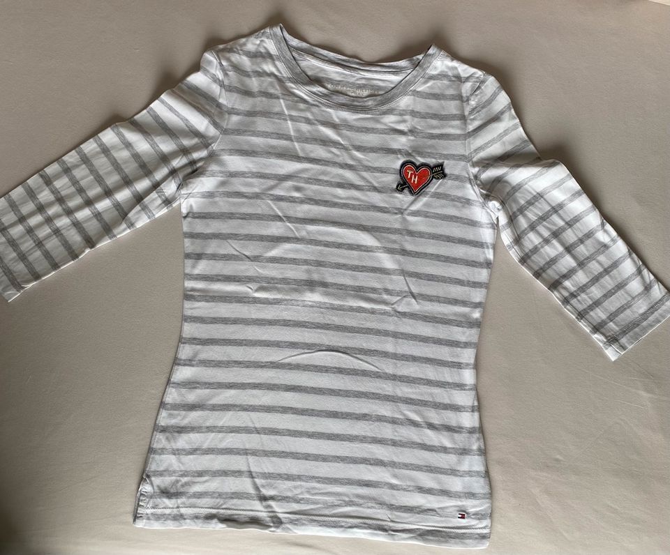 TOMMY HILFIGER T-Shirt in Winsen (Luhe)