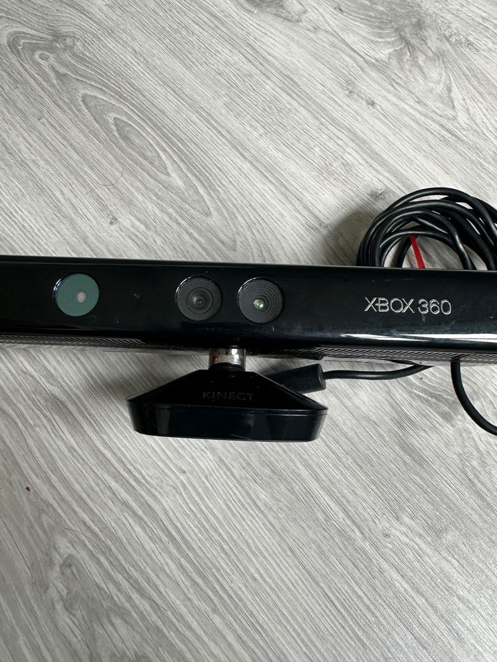 Xbox 360 Kinect Sensor Kamera in Hamburg