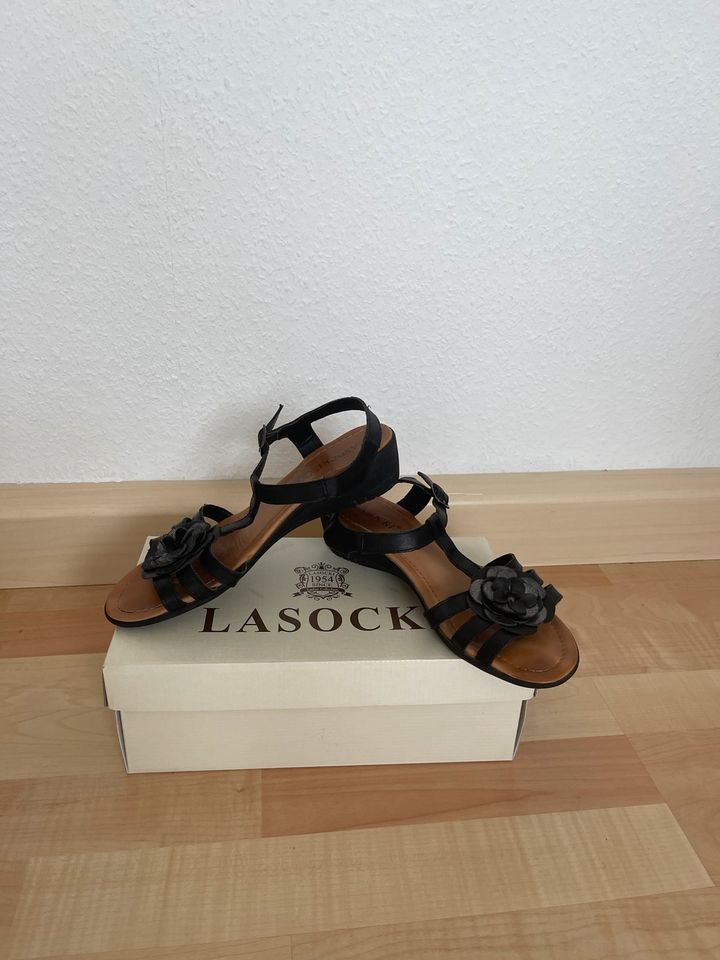 Schuhe, Sandaletten, Stiefeletten Leder Lasocki Gr. 39 in Köln