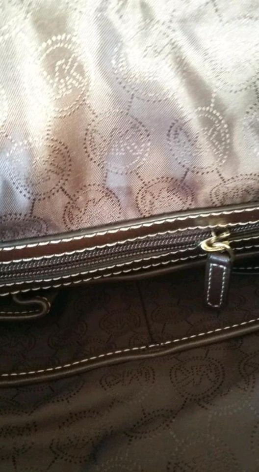 Michael Kors Handtasche mit MK Stoffbeutel in Düsseldorf