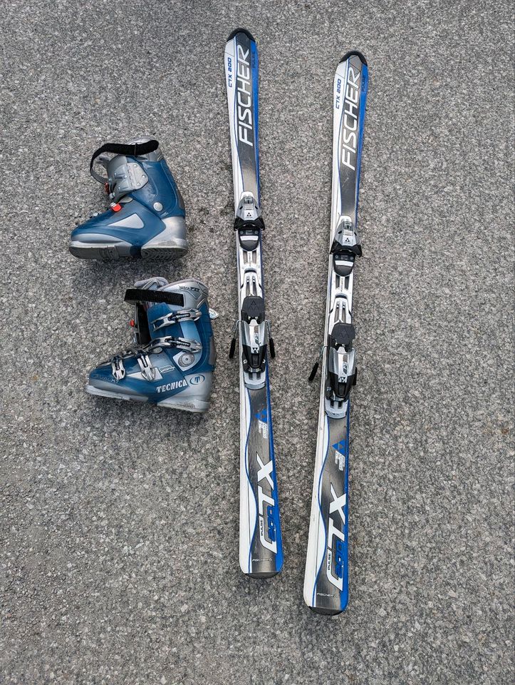 Ski Fischer 200 cm + Skischuhe Gr. 39-40 in München