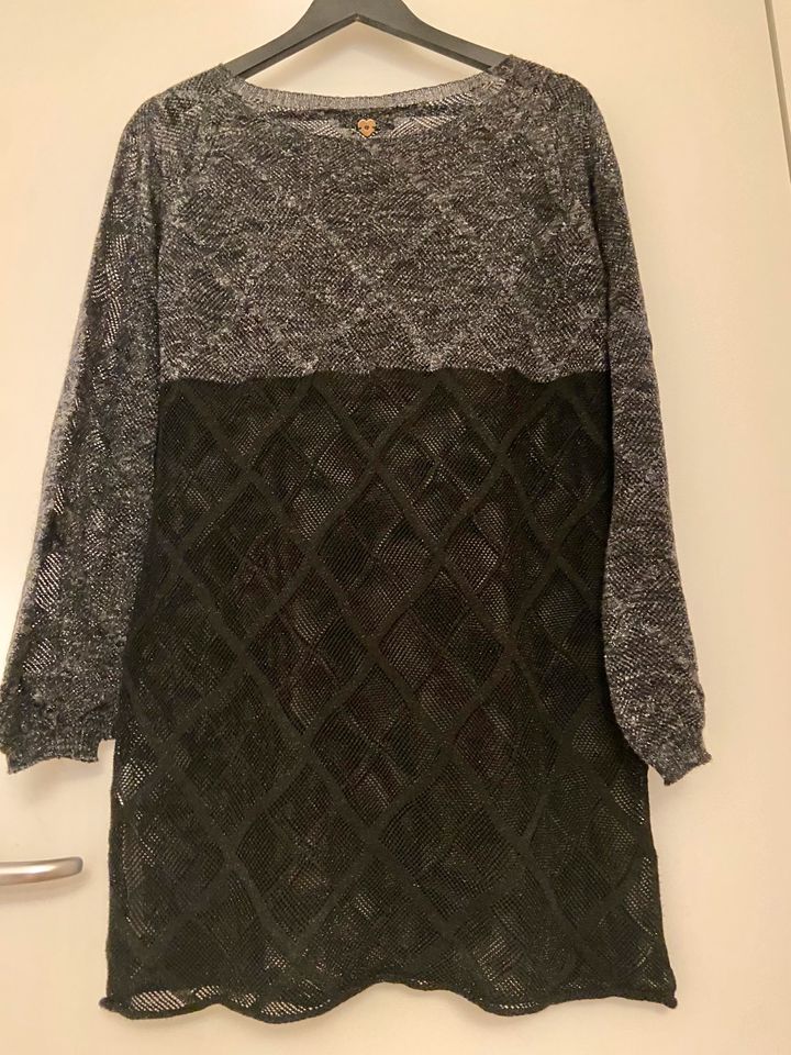 Twinset Strickkleid Pullover in schwarz und Silber, Größe36/S in München