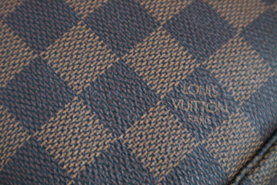 Original Louis Vuitton Pochette Accessoires Damier Ebene Canvas in Aachen