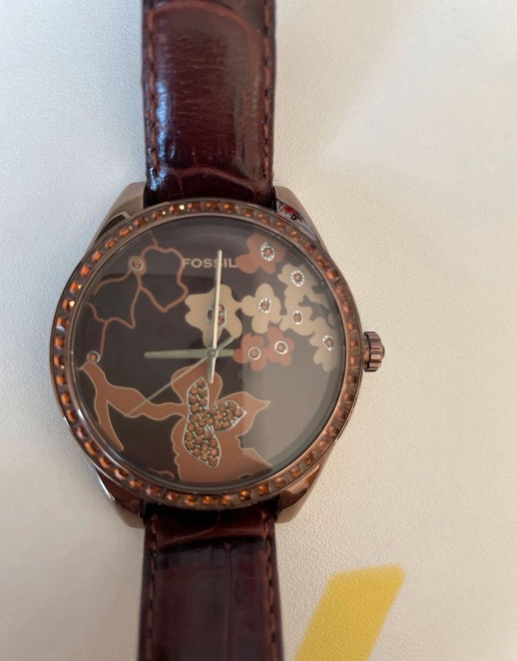 Fossil Uhr Damenuhr braun Strass Glitzer Armbanduhr in Würzburg