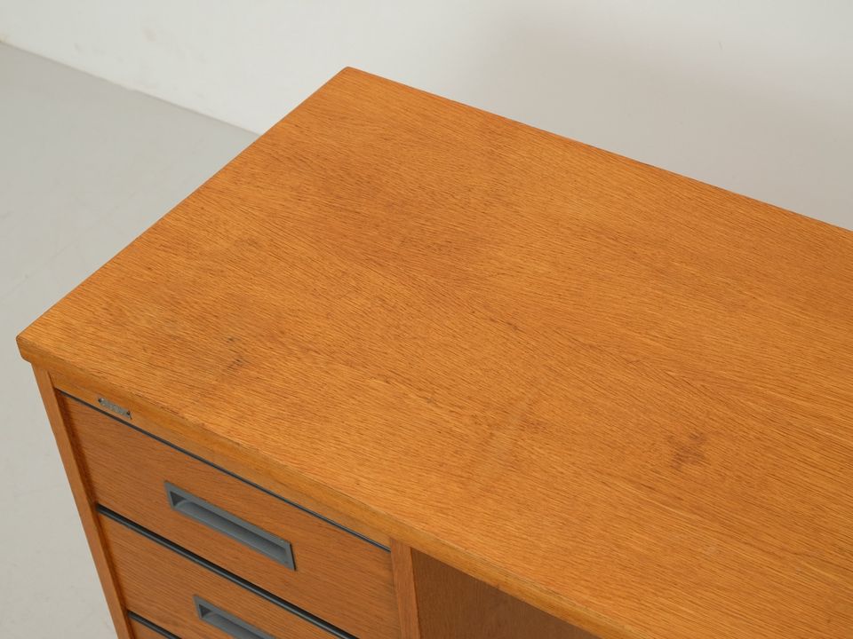 Schreibtisch Mid Century Bauhaus Teak Teakholz Kinderschreibtisch in Hamburg