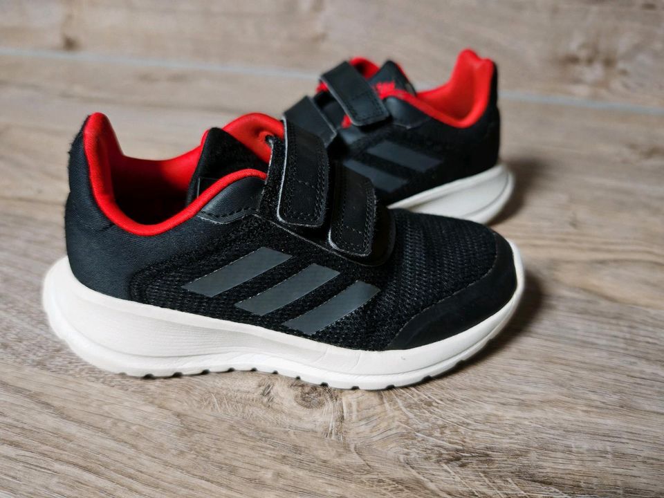 Adidas Kinder Schuhe gr. 30 in Hettstedt