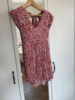 Kurzes geblümtes Kleid Schleswig-Holstein - Itzehoe Vorschau