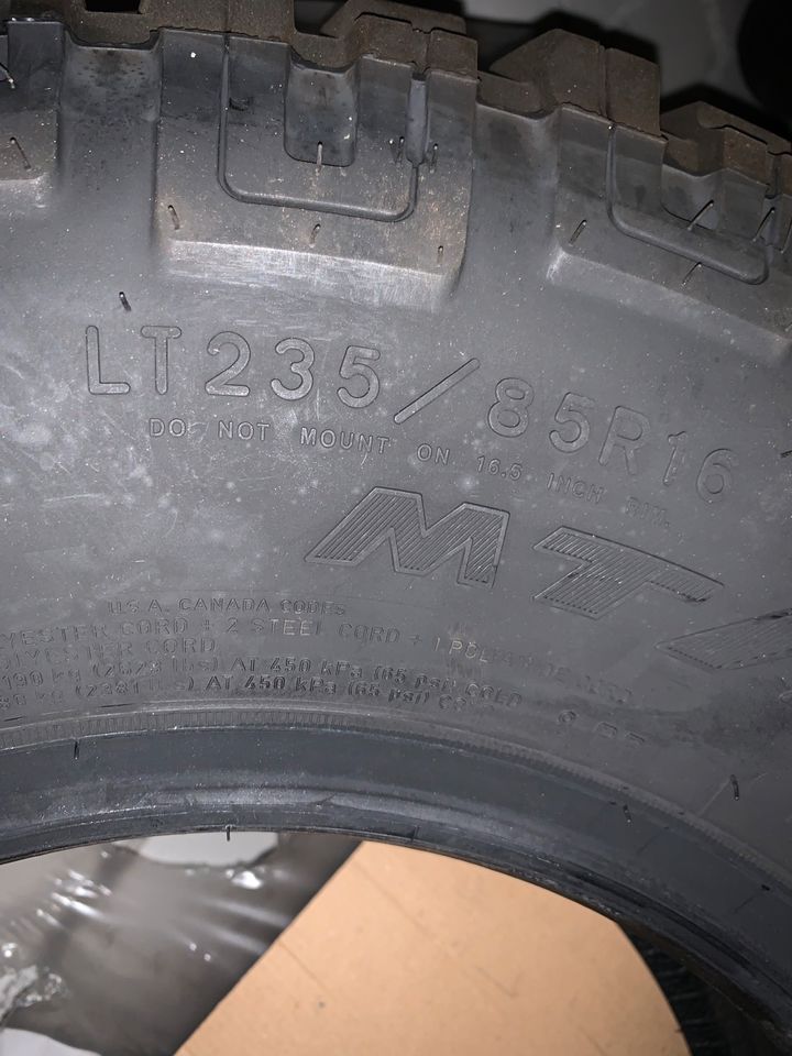 NEU!! Goodyear Wrangler MT/R 235/85R16 P.O.R in Oberhausen