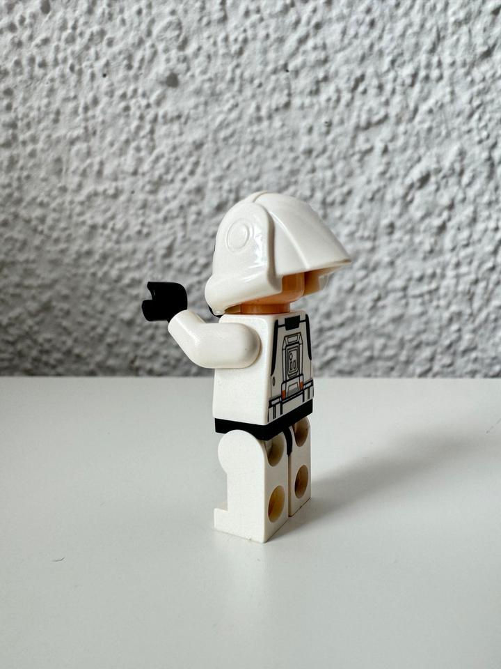 Lego Star Wars Minifigur New Republic Trooper sw0444 Set75001 in Chemnitz