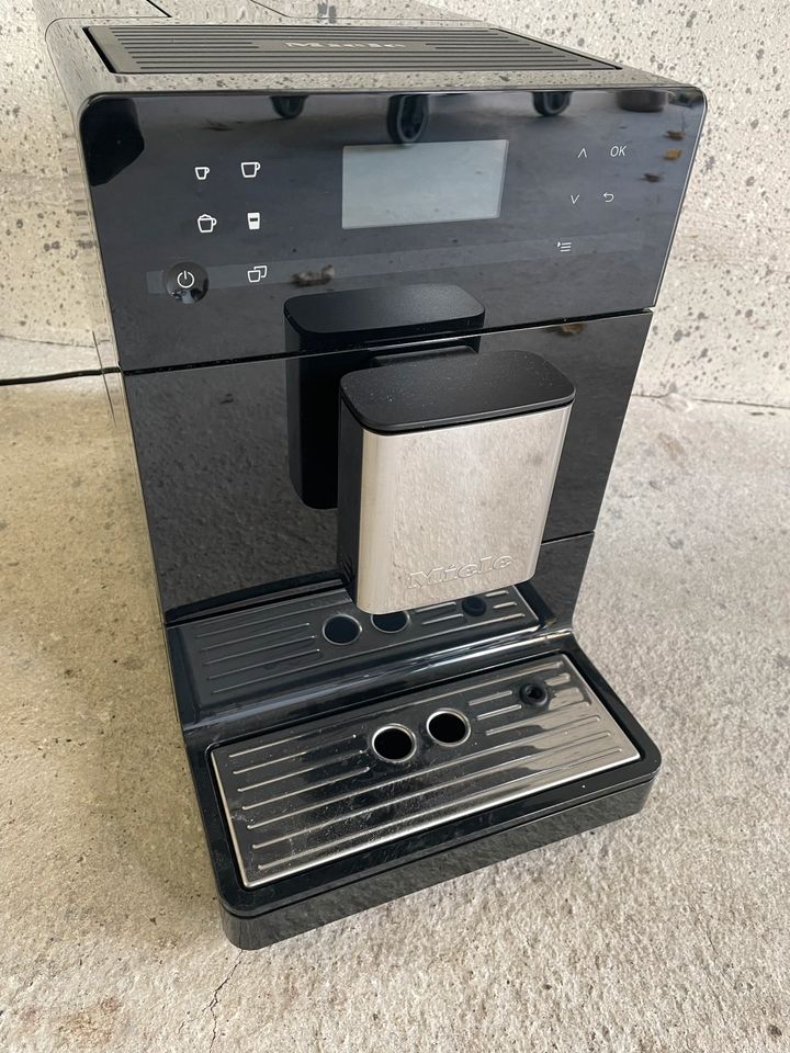 Miele 5410 Silence Kaffeevollautomat in Köln