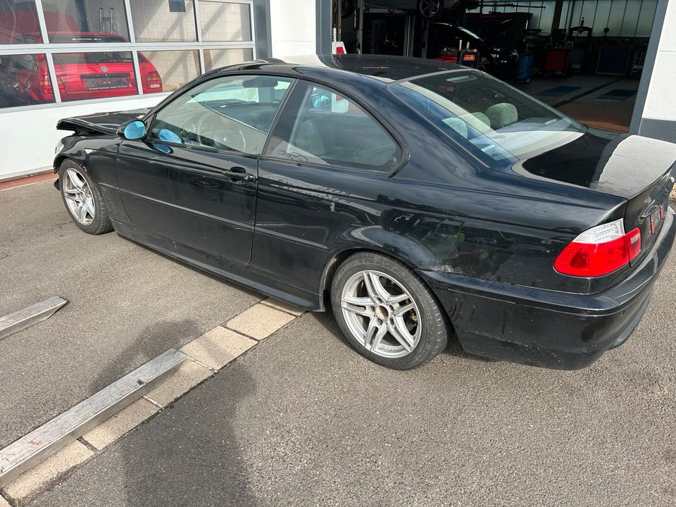 Bmw E46 320CD Coupe Facelift M Paket Sapphire Schwa Teileverkauf in Idar-Oberstein