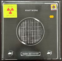 Kraftwerk Radio-Aktivität LP mit Stickerbogen komplett Vinyl Brandenburg - Rathenow Vorschau
