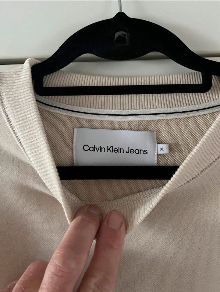 Calvin Klein Sweatshirt Gr . XL , NEU‼️ in Hannover