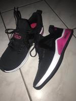 nike air maxx sneaker schwarz pink 39 Sachsen - Chemnitz Vorschau