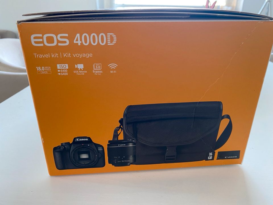 Canon EOS 4000D Spiegelreflexkamera inkl. Zubehör in Garbsen