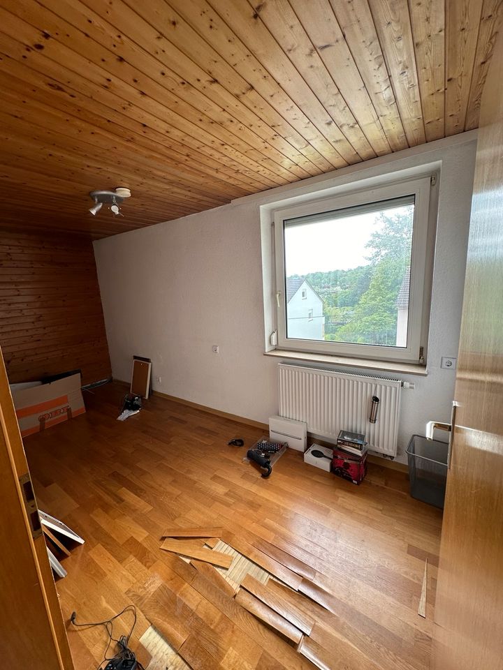 3-Zimmer Wohnung in Stuttgart-Rot (Erbbaurecht) in Stuttgart